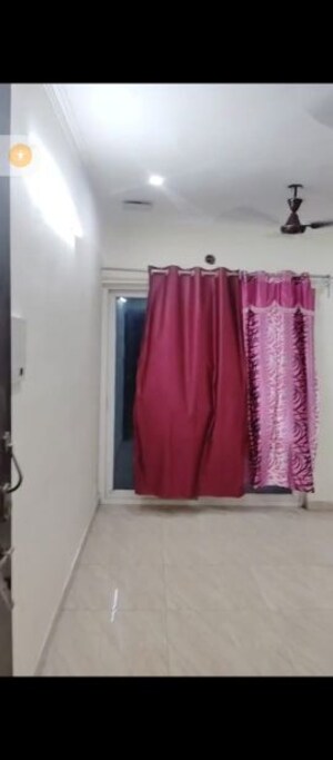 2 BHK Apartment For Rent in Gaur Yamuna City, Gaur Yamuna City