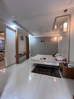 3 BHK + Pooja Room Apartment For Rent in Godrej Waldorf Andheri
