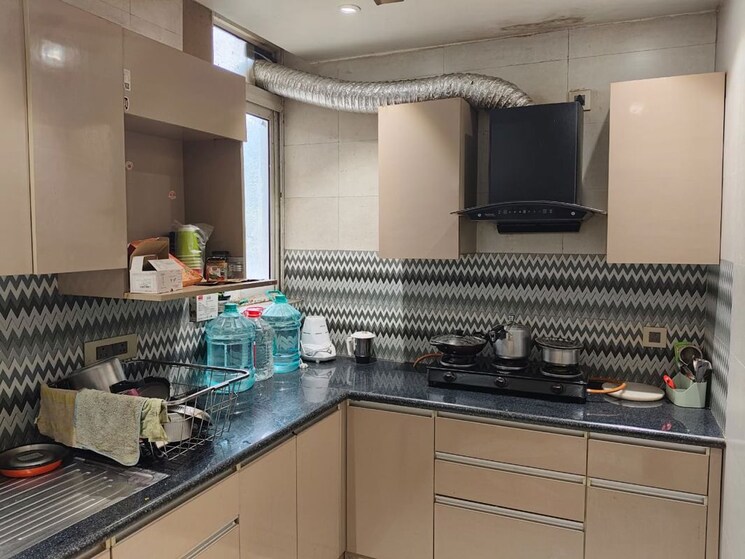 Kitchen, smart-world-orchard 3 Bedroom 1680 Sq.Ft. Apartment In Sector 61 Gurgaon 9800886