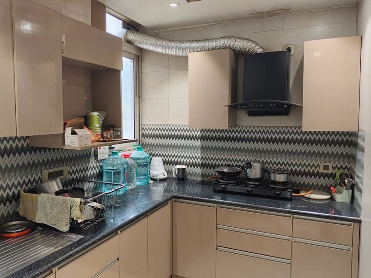 Kitchen, smart-world-orchard 3 Bedroom 1680 Sq.Ft. Apartment In Sector 61 Gurgaon 9800886