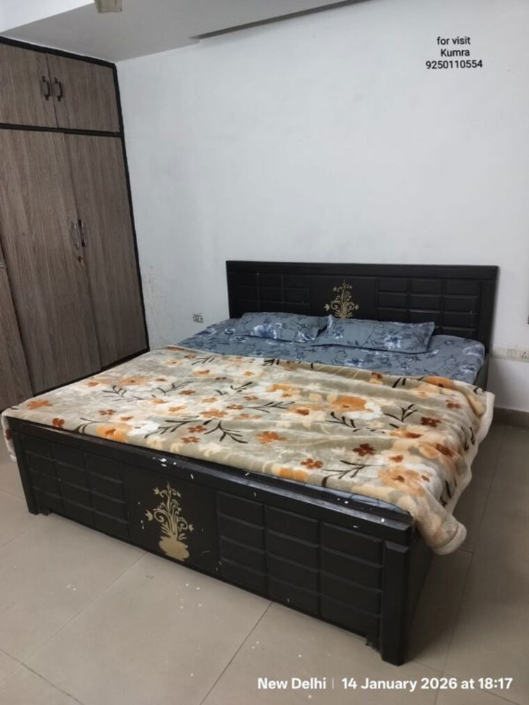 Bedroom, kailash colony 1 Bedroom 1500 Sq.Ft. Builder Floor In Kailash Colony Delhi 9800892