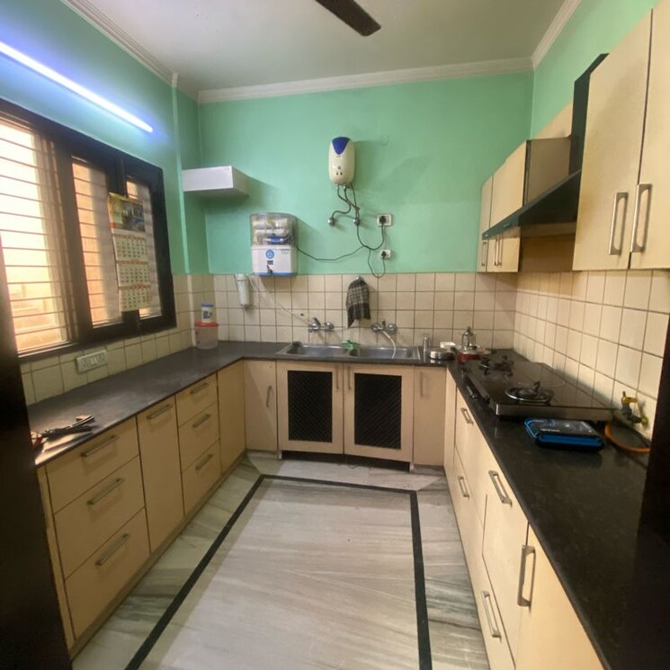 Kitchen, sector 21c 2 Bedroom 250 Sq.Yd. Builder Floor In Sector 21c Faridabad 9800896