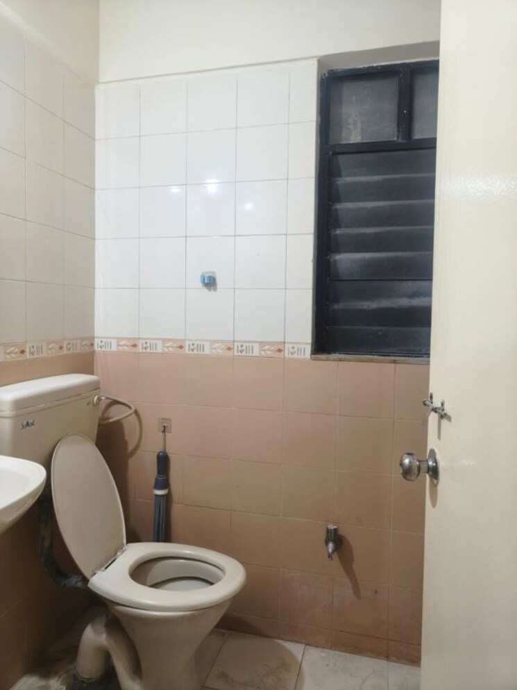 Bathroom, prakriti-society 2 Bedroom 1208 Sq.Ft. Apartment In Baner Pune 9800897