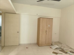 Room in 2 BHK Apartment at Prakriti Society, Baner – for Rent
