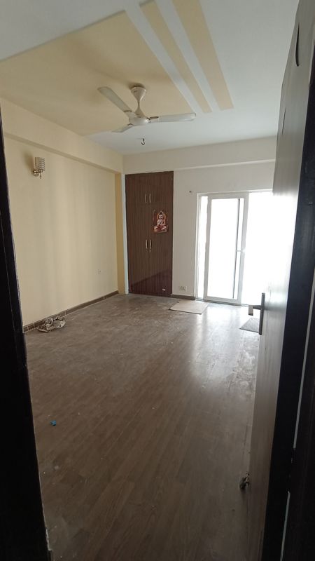 2 BHK + Study Room Apartment For Rent in Ajnara Grand Heritage