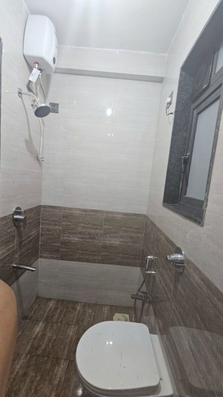 Attached Bathroom, bhandup west 1 Bedroom 450 Sq.Ft. Apartment In Bhandup West Mumbai 9800906
