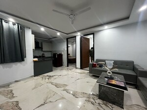 Parking in 2 BHK Builder Floor at DLF Exclusive Floors, Sector 53 – for Rent