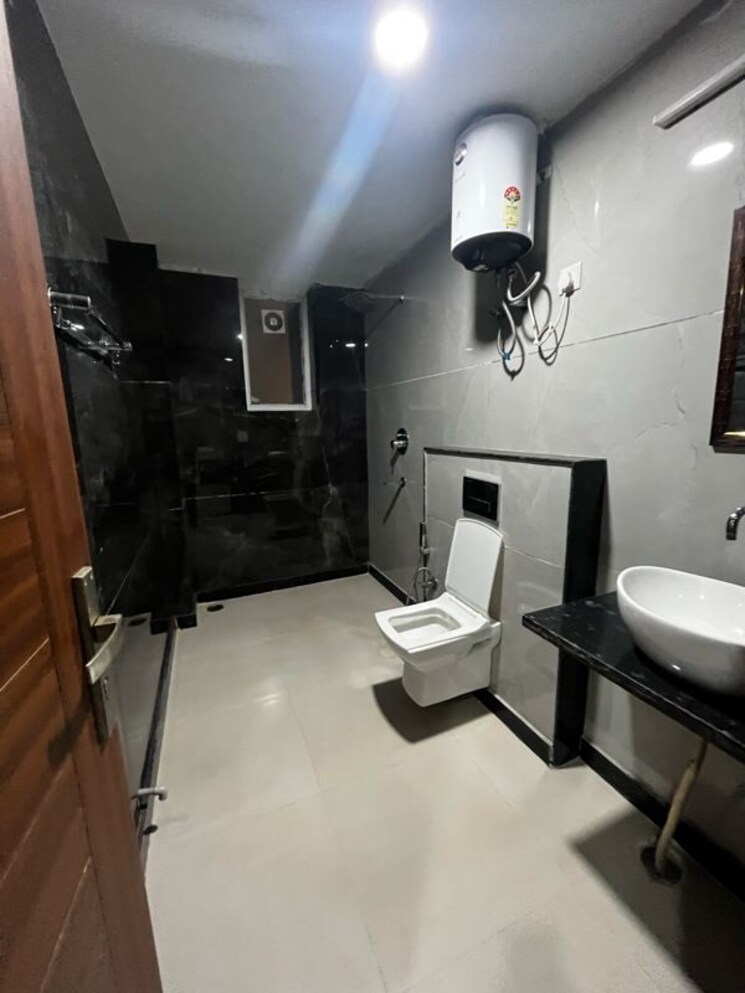 Team Area, dlf-exclusive-floors 2 Bedroom 1545 Sq.Ft. Builder Floor In Sector 53 Gurgaon 9800907