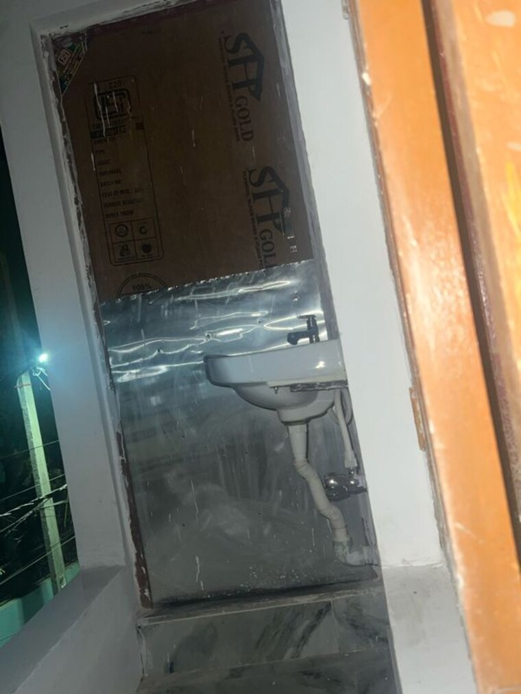 Bathroom, milan-tower 2 Bedroom 600 Sq.Ft. Apartment In Adil Nagar Lucknow 9800903