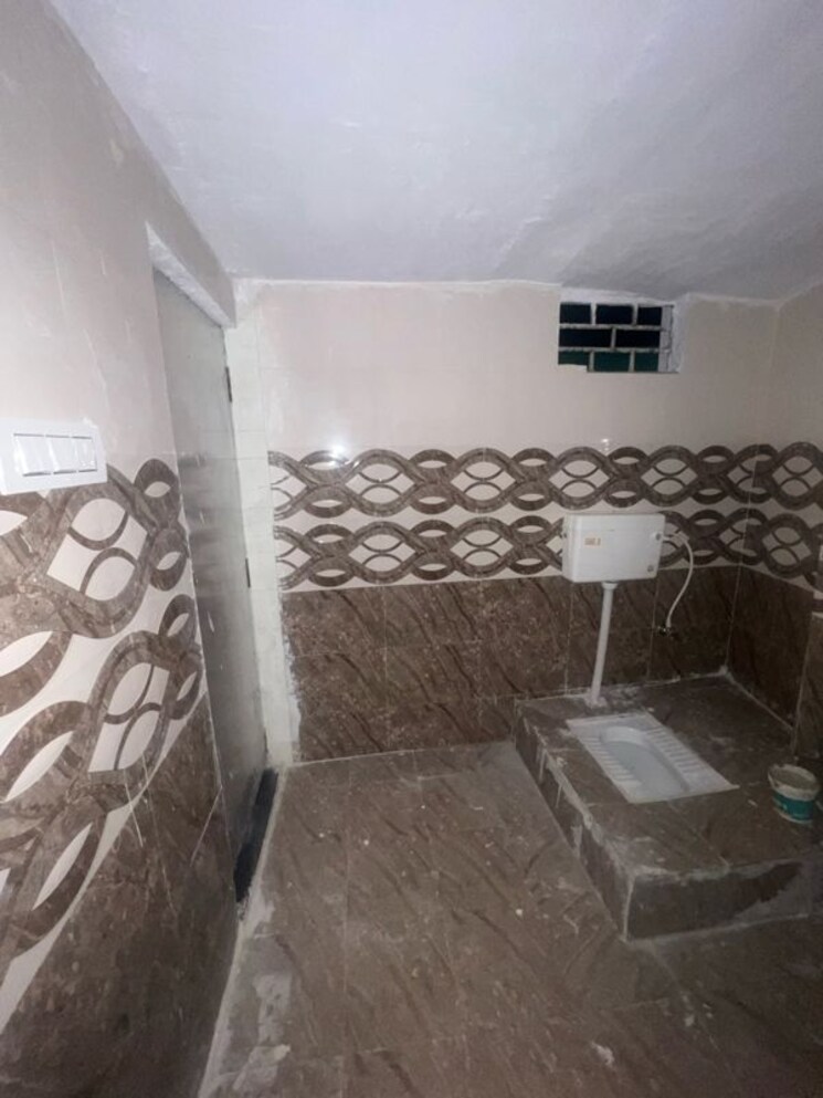 Bathroom, milan-tower 2 Bedroom 600 Sq.Ft. Apartment In Adil Nagar Lucknow 9800903