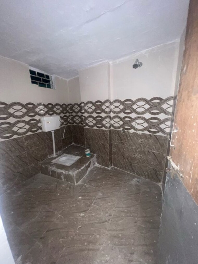 Bathroom, milan-tower 2 Bedroom 600 Sq.Ft. Apartment In Adil Nagar Lucknow 9800903