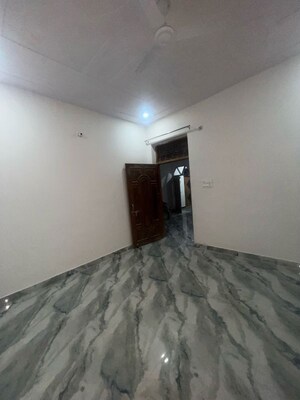 Room in 2 BHK Apartment at Milan Tower, Adil Nagar – for Rent