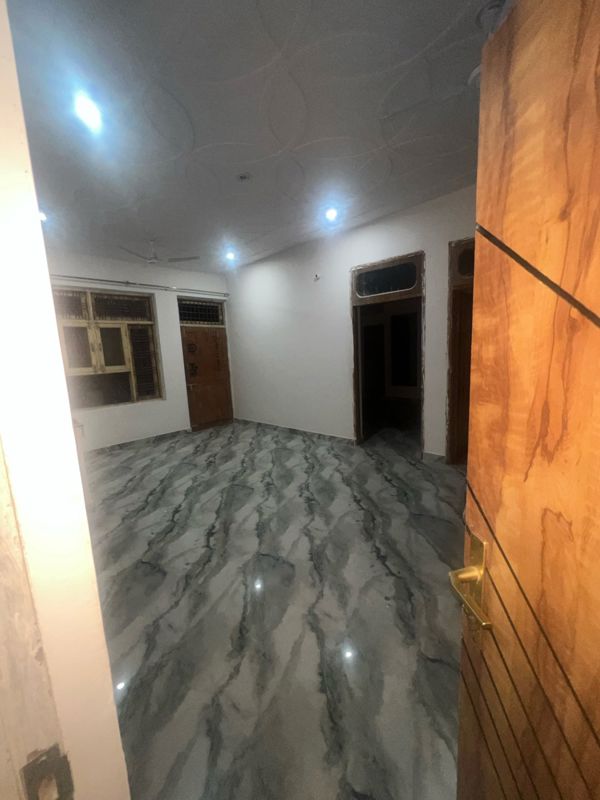 2 BHK Apartment For Rent in Milan Tower