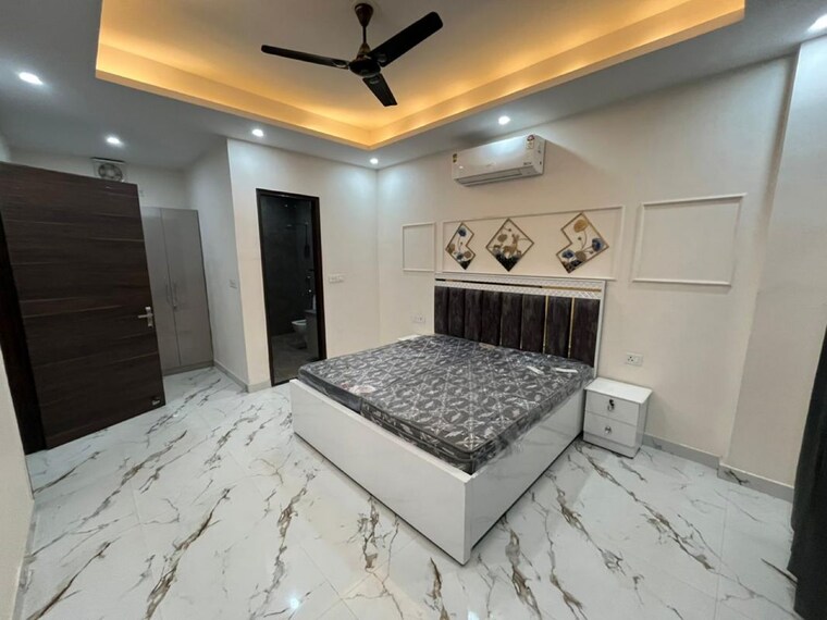 Bedroom, sector 42 2 Bedroom 980 Sq.Ft. Builder Floor In Sector 42 Gurgaon 9800934