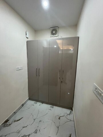 Furnished Amenities in 2 BHK Builder Floor at Sector 42 – for Rent