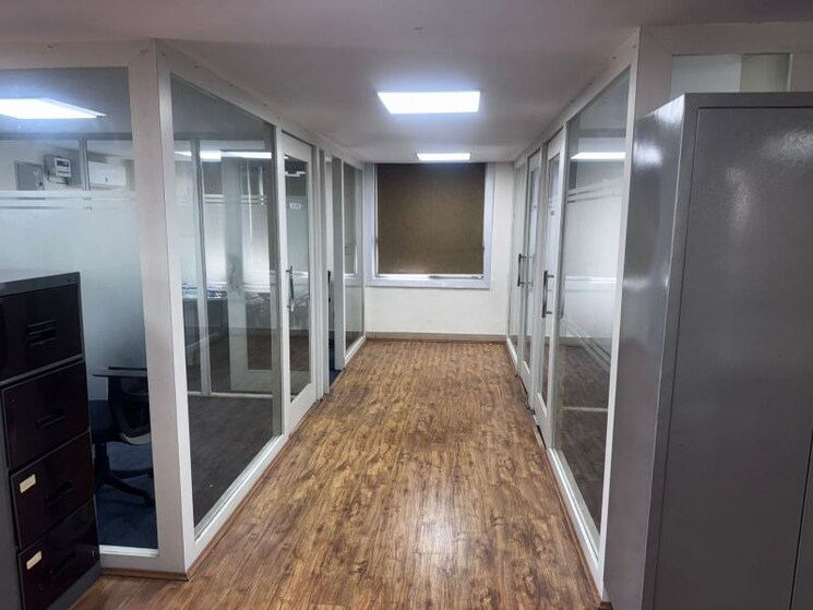 undefined, sector 2 Commercial Office Space 850 Sq.Ft. In Sector 2 Noida 9800935