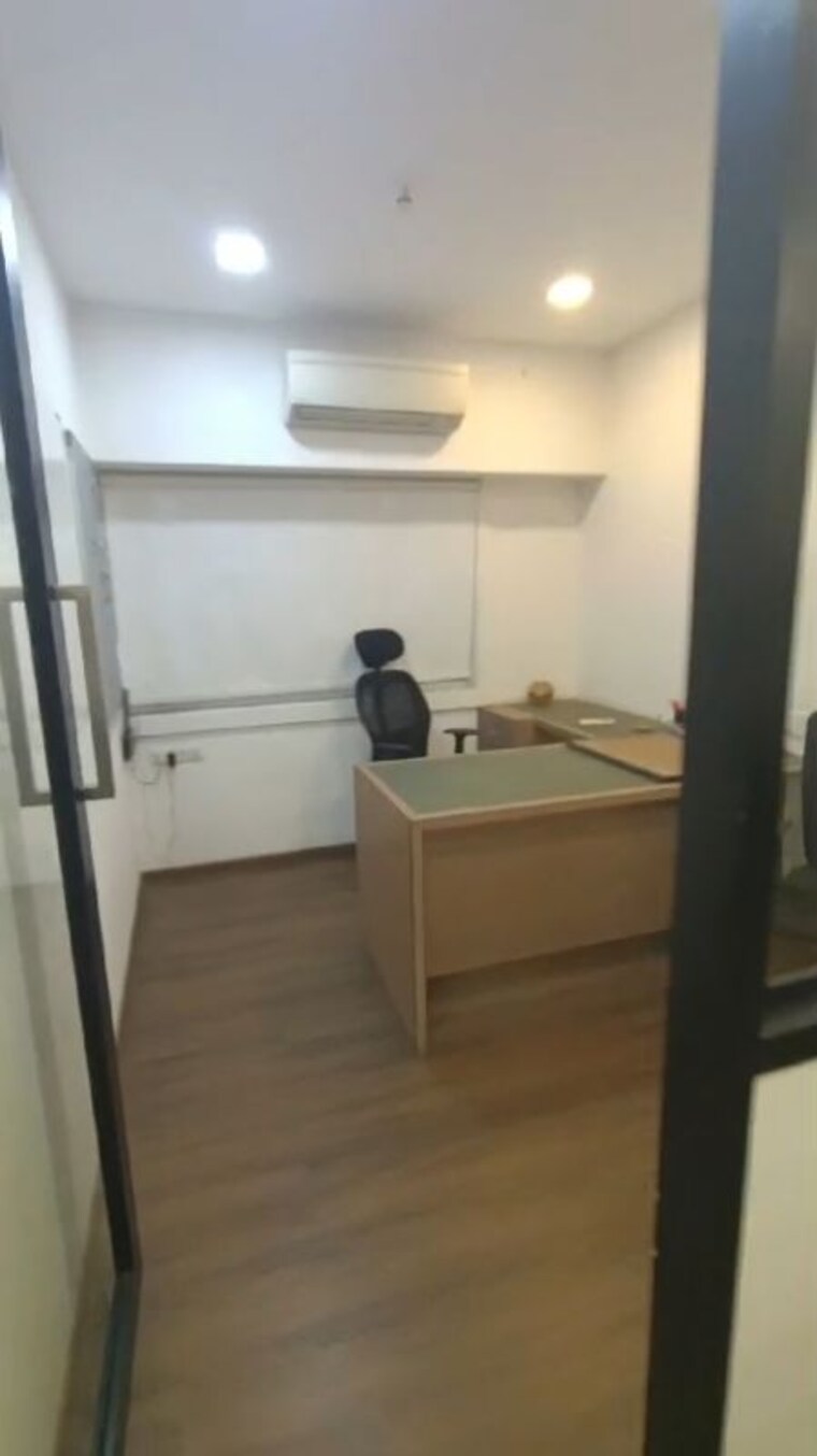 Floor Plan, commerce-center-andheri Commercial Office Space 3800 Sq.Ft. In Andheri West Mumbai 9800941