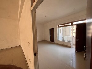 Room in 2 BHK Builder Floor at Sector 141 – for Rent