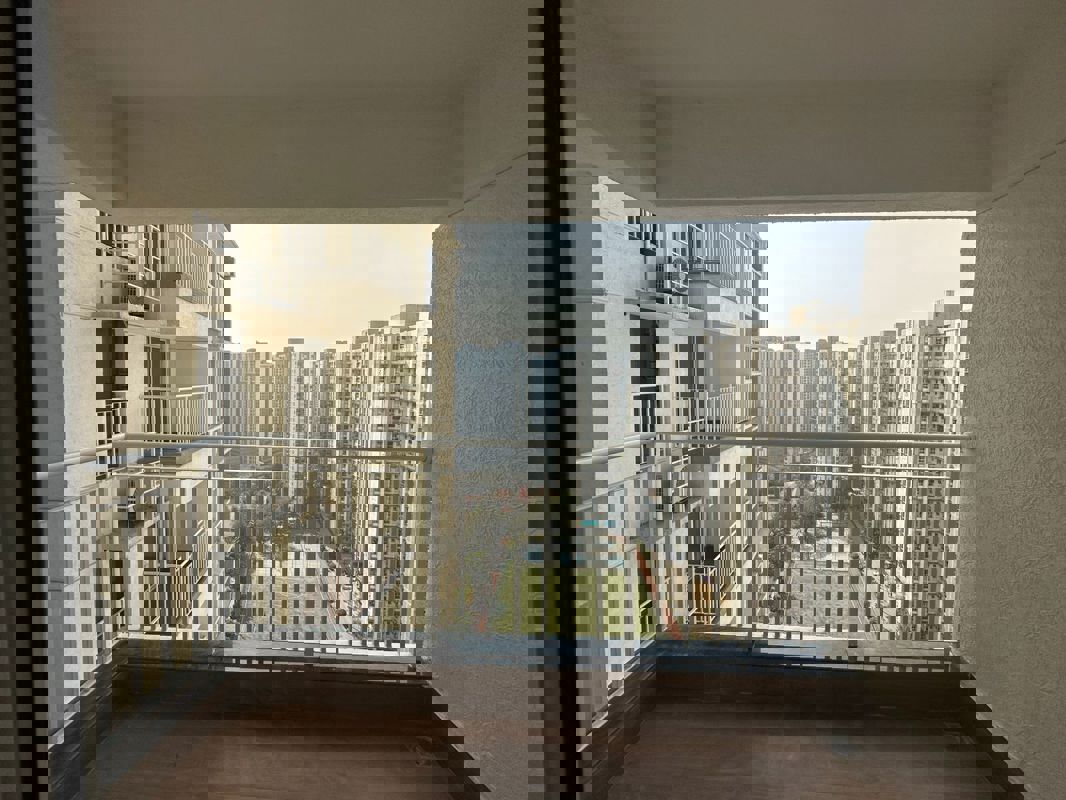 2 BHK + Extra Room 800 Sq.Ft. Apartment in Lodha Amara Tower 23