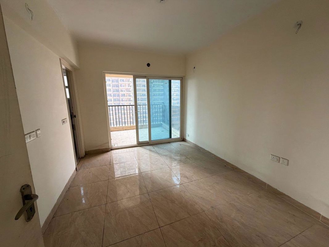 2 BHK 1115 Sq.Ft. Apartment in Gaur Yamuna City 16th Park View