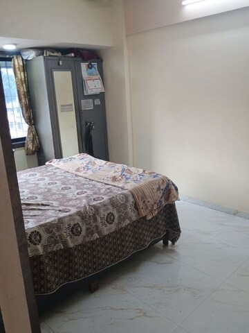 Bedroom in 2.5 BHK Apartment at Seawoods Sector 42a – for Sale