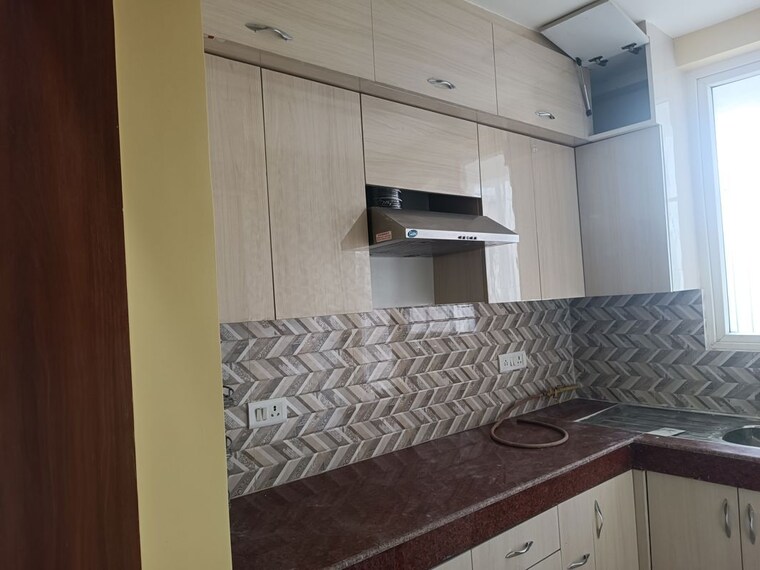 Kitchen, amrapali-heartbeat-city 3.5 Bedroom 2115 Sq.Ft. Apartment In Sector 107 Noida 9800961