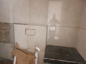 Bathroom in 4 BHK Apartment at Amrapali Heartbeat City, Sector 107 – for Rent