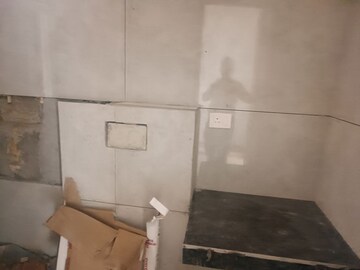 Bathroom in 4 BHK Apartment at Amrapali Heartbeat City, Sector 107 – for Rent