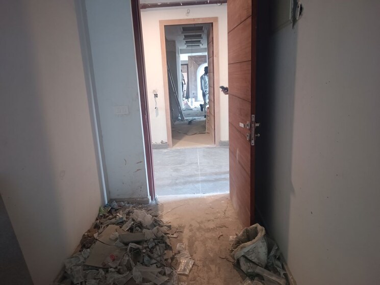 Room, amrapali-heartbeat-city 4 Bedroom 3235 Sq.Ft. Apartment In Sector 107 Noida 9800963