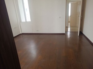 Room in 2 BHK Apartment at Amrapali Heartbeat City, Sector 107 – for Sale