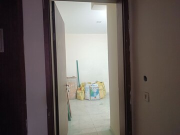 Room in 3.5 BHK Apartment at Amarpali Exotica, Sector 50 – for Sale