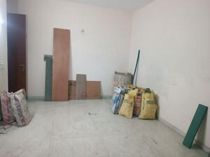 Living Room in 3.5 BHK Apartment at Amarpali Exotica, Sector 50 – for Sale