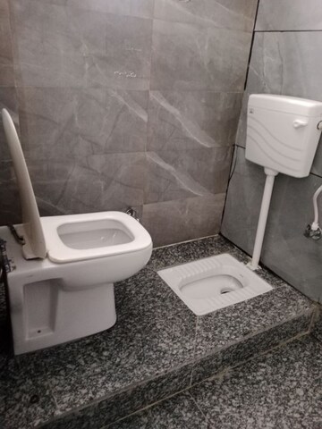 Attached Bathroom in 2 BHK Builder Floor at Huda – for Rent