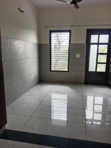 Room in 2 BHK Builder Floor at Huda – for Rent