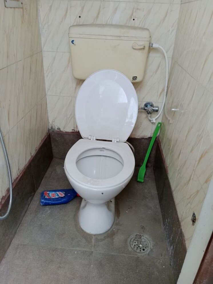 Bathroom, huda 1 Bedroom 235 Sq.Ft. Builder Floor In Huda Panipat 9800986