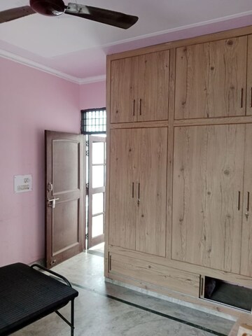 Room in 1 BHK Builder Floor at Huda – for Rent