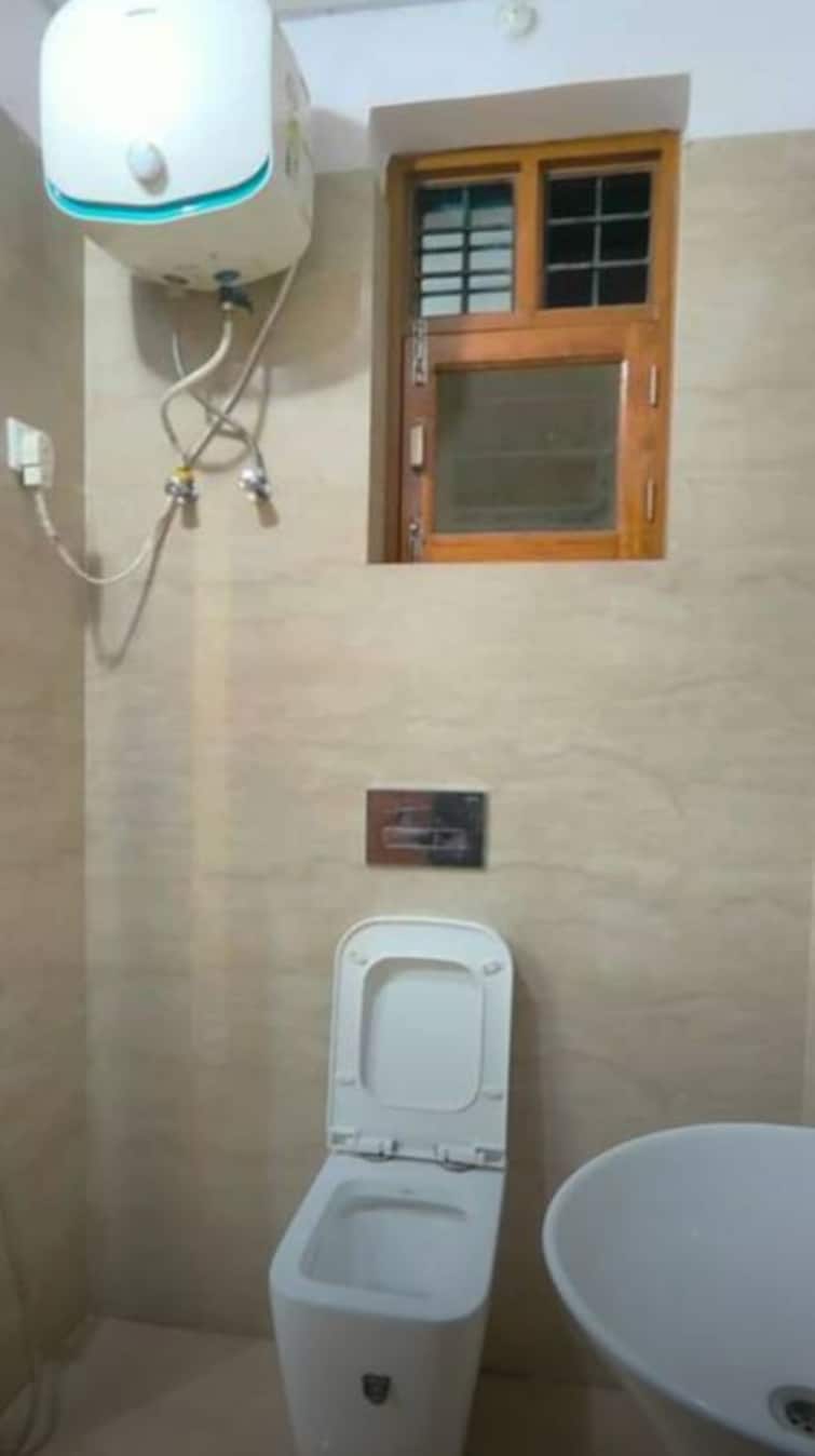 Bathroom, butler colony 3 Bedroom 1690 Sq.Ft. Apartment In Butler Colony Lucknow 9800991