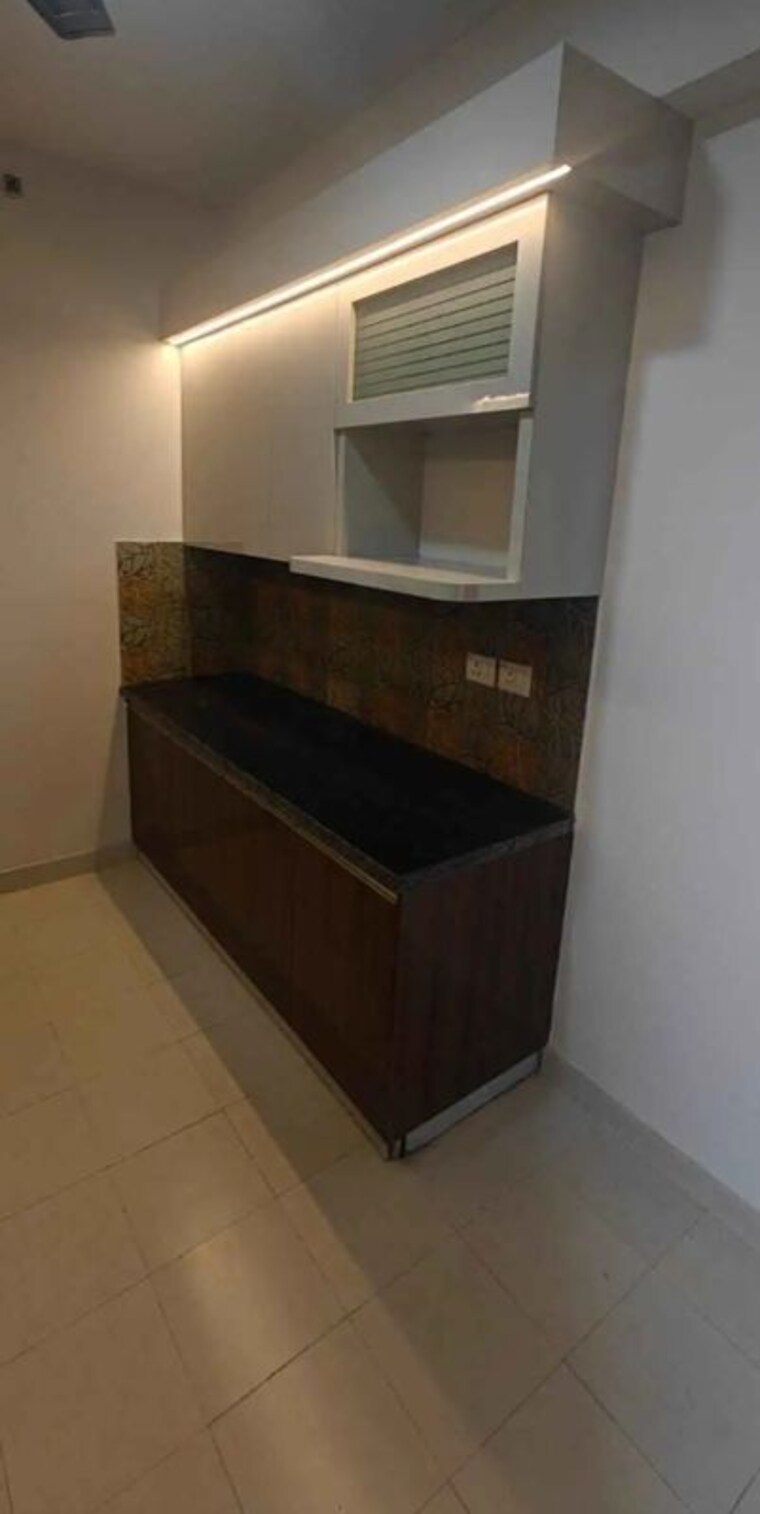 Kitchen, hero-homes-gurgaon 3 Bedroom 884 Sq.Ft. Apartment In Sector 104 Gurgaon 9800996