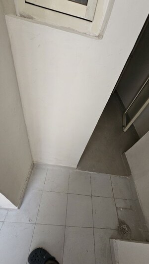 Furnished Amenities in 2.5 BHK Apartment at Ajnara Integrity, Raj Nagar Extension – for Sale