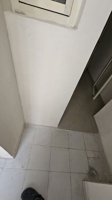 Furnished Amenities in 2.5 BHK Apartment at Ajnara Integrity, Raj Nagar Extension – for Sale