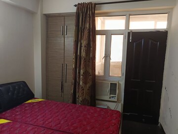 Bedroom in 2.5 BHK Apartment at Supertech 34 Pavilion, Sector 34 – for Rent