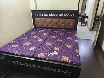 Bedroom in 2.5 BHK Apartment at Supertech 34 Pavilion, Sector 34 – for Rent