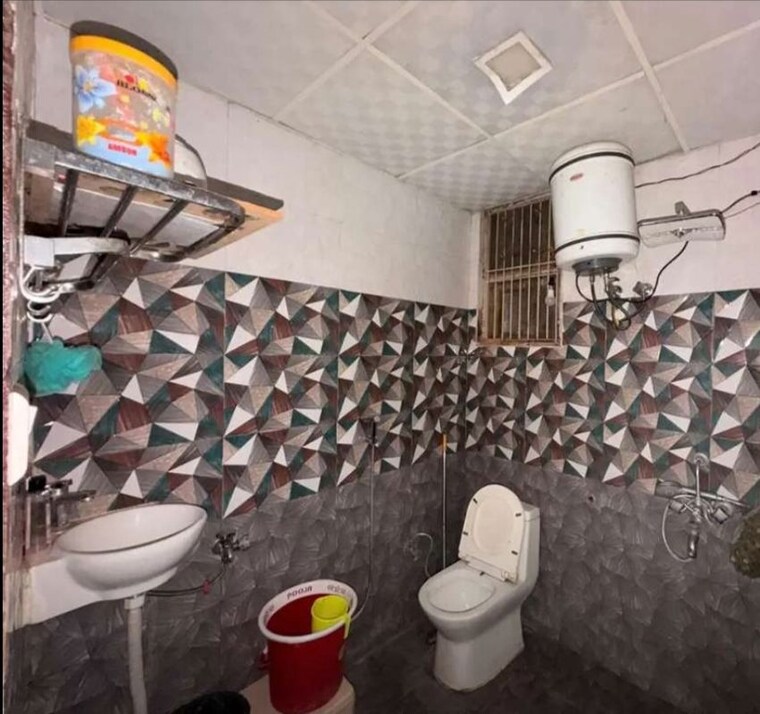  Parking, gomti nagar 3 Bedroom 2020 Sq.Ft. Apartment In Gomti Nagar Lucknow 9801005