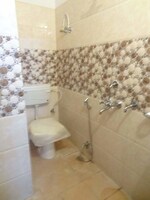 2 BHK + Pooja Room 1050 Sq.Ft. Builder Floor in RWA Apartments Sector 50