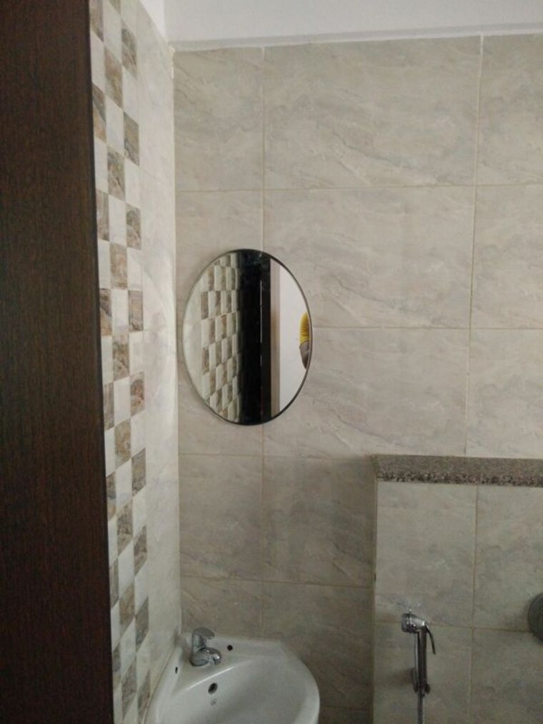 Bathroom, amanora-victory-towers 3.5 Bedroom 2000 Sq.Ft. Apartment In Hadapsar Pune 9801023