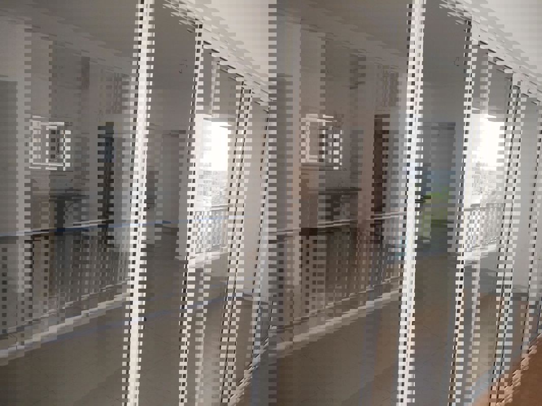 3.5 BHK 2000 Sq.Ft. Apartment in Amanora Victory Towers