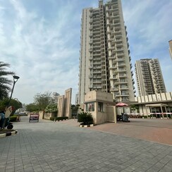 3 BHK + Servant Room,Extra Room Apartment For Rent in Conscient Heritage Max