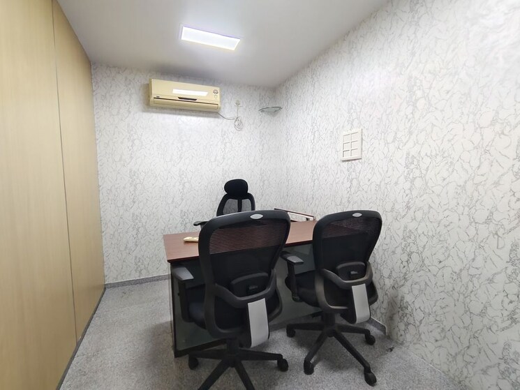 Team Area, kalpataru-plaza Commercial Office Space 750 Sq.Ft. In Malad West Mumbai 9800621