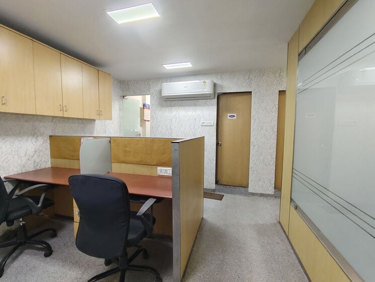 Team Area, kalpataru-plaza Commercial Office Space 750 Sq.Ft. In Malad West Mumbai 9800621