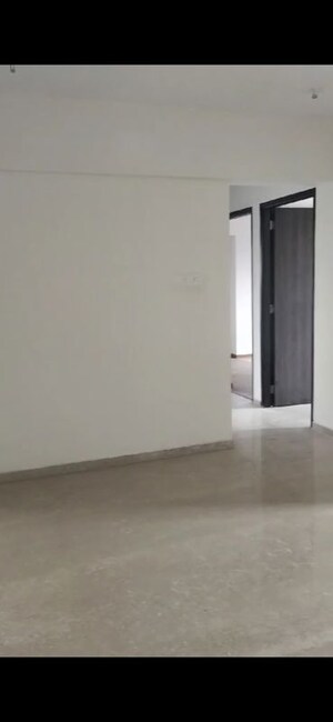 Room in 2.5 BHK Apartment at Sangam The Luxor, Goregaon West – for Rent